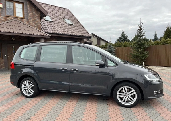 Volkswagen Sharan cena 45900 przebieg: 260940, rok produkcji 2011 z Suwałki małe 667